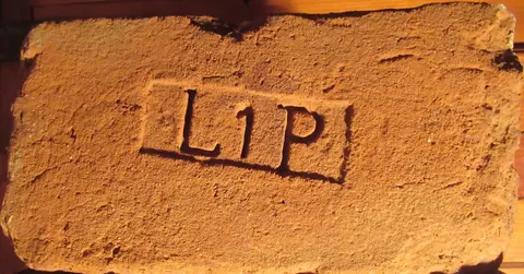 Značka L 1 P