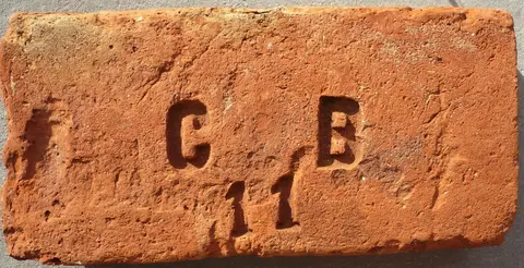 Značka C B 11