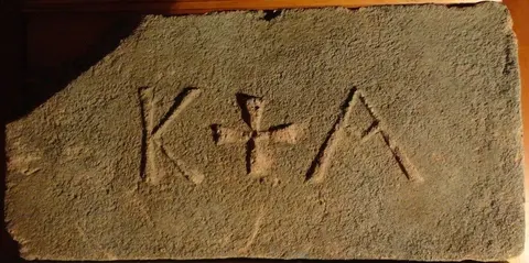 Značka K kříž A